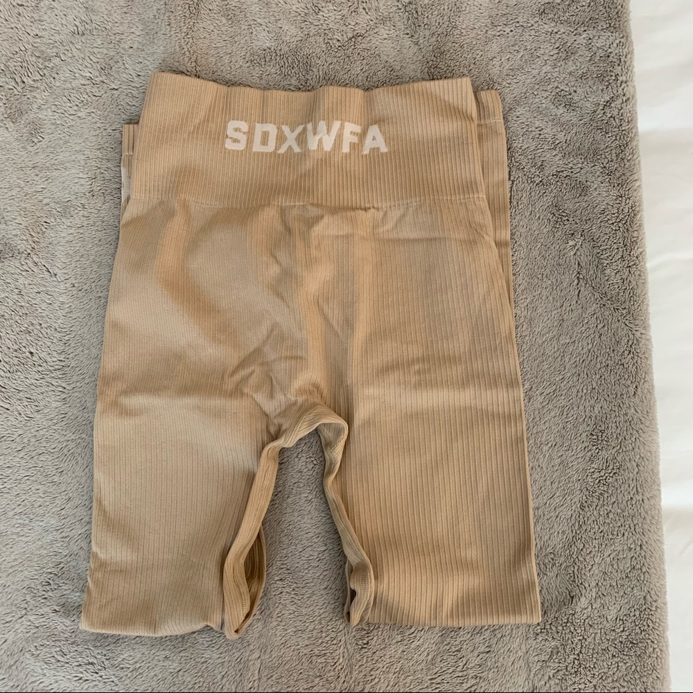 SARAHS DAY X WHITE FOX LEGGINGS
